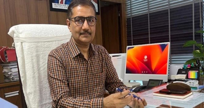 Yamuna Authority News : यमुना प्राधिकरण का बड़ा कदम, अधिसूचित 96 गांवों में बनेगी विकास और स्वच्छता समिति, ग्रामीण खुद करेंगे निगरानी, अब कोई भी काम अधूरा या लापरवाही से नहीं होगा!, सीईओ आर.के. सिंह का बयान – “ग्रामीणों की भागीदारी से विकास होगा तेज़”