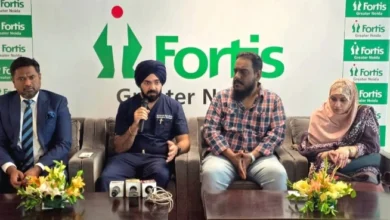 Fortis Hospital News : “6-6 दवाइयां भी हुईं बेअसर, तब फोर्टिस ग्रेटर नोएडा ने दिखाई नई उम्मीद!”, हाई ब्लड प्रेशर और हार्ट फेलियर से जूझ रहे मरीजों पर एडवांस ‘रीनल डीनर्वेशन’ प्रक्रिया सफल, बिना बड़े ऑपरेशन के मिला नया जीवन, दिल और ब्लड प्रेशर की बीमारी क्यों बन रही है बड़ा खतरा? 3 IMG 20260513 WA0054 converted