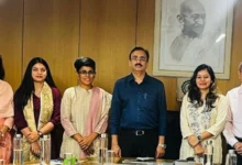 Breaking News : दिल्ली-मुंबई इंडस्ट्रियल कॉरिडोर का ‘मास्टर प्लान’ समझने ग्रेटर नोएडा पहुंचे 6 युवा IAS!, स्मार्ट टाउनशिप, लॉजिस्टिक्स हब और रोजगार मॉडल ने किया प्रभावित, अफसरों ने जमीनी हकीकत को करीब से परखा, सीईओ एनजी रवि कुमार ने बताया—जमीन अधिग्रहण का उद्देश्य सिर्फ विकास नहीं, रोजगार भी 10 IMG 20260602 WA0029 converted 1